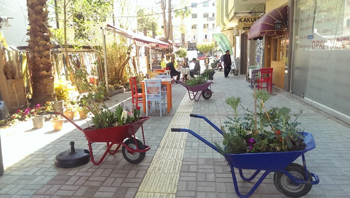 Kakule Vitamin Cafe — ресторан в Аланье