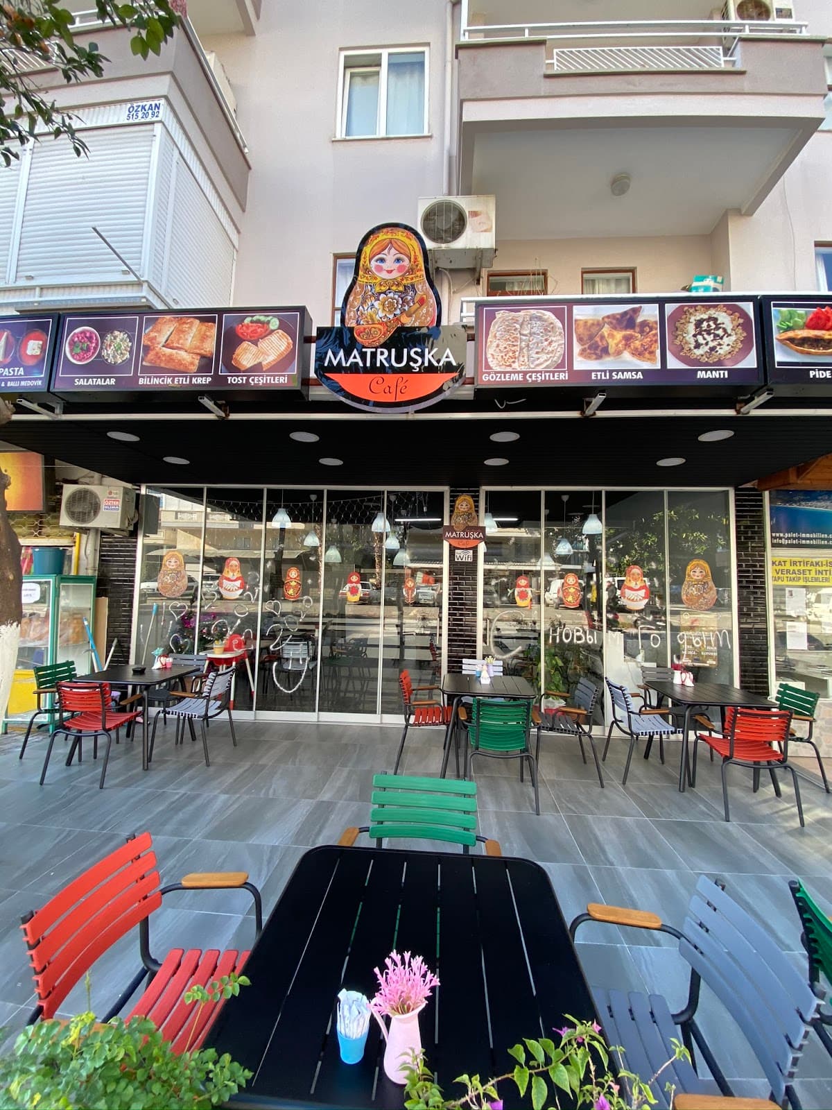 Matryoshka Cafe — ресторан в Аланье